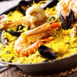 How to Choose the Right Restaurant for Paella in Spain
